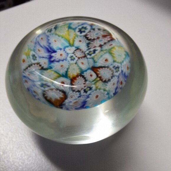 Millefiori Art Glass Paperweight Small 2 Inch Rainbow Colorful Flower Scalloped - Picture 9 of 9